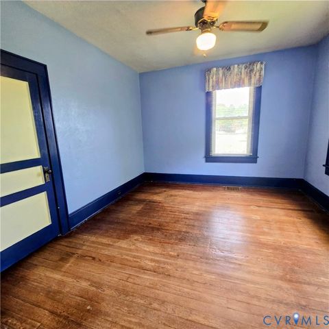 Tiny photo for 2320 Monroe Avenue, Victoria, VA 23974 (MLS # 2616896)