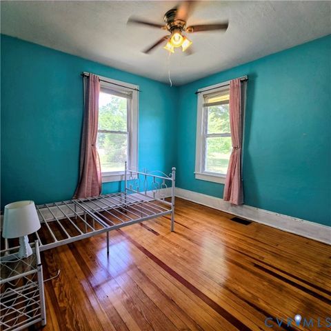 Tiny photo for 2320 Monroe Avenue, Victoria, VA 23974 (MLS # 2616896)