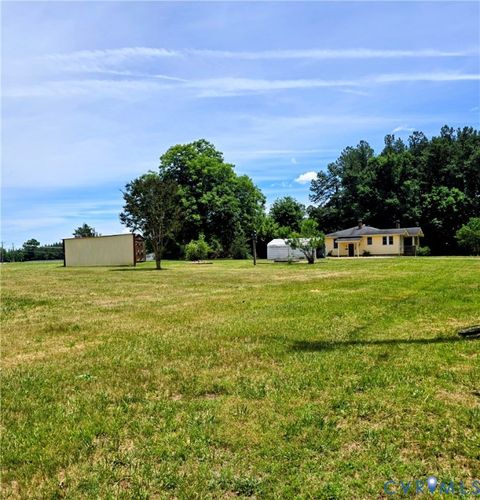 Tiny photo for 2320 Monroe Avenue, Victoria, VA 23974 (MLS # 2616896)