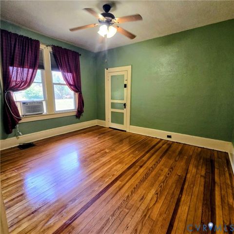 Tiny photo for 2320 Monroe Avenue, Victoria, VA 23974 (MLS # 2616896)