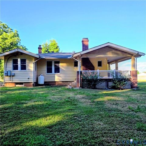 Tiny photo for 2320 Monroe Avenue, Victoria, VA 23974 (MLS # 2616896)