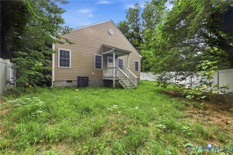 Tiny photo for 321 Mistletoe Street, Petersburg, VA 23803 (MLS # 2621689)