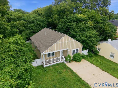 Tiny photo for 321 Mistletoe Street, Petersburg, VA 23803 (MLS # 2621689)