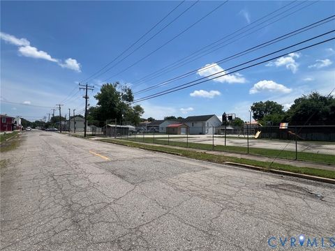 Tiny photo for 933 Commerce Street, Petersburg, VA 23803 (MLS # 2615849)