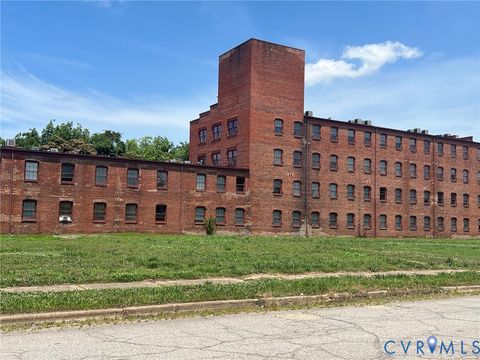 Tiny photo for 933 Commerce Street, Petersburg, VA 23803 (MLS # 2615849)