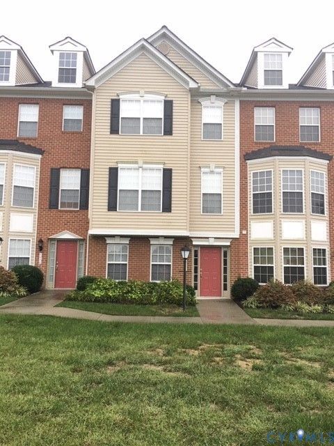 Photo of 7474 Pebble Lake Drive, Mechanicsville, VA 23111 (MLS # 2611038)