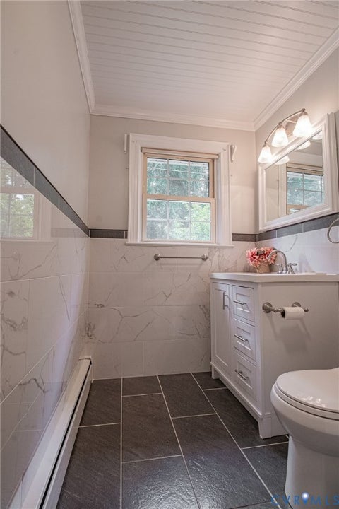 Tiny photo for 3306 Vinton Street, Hopewell, VA 23860 (MLS # 2621903)