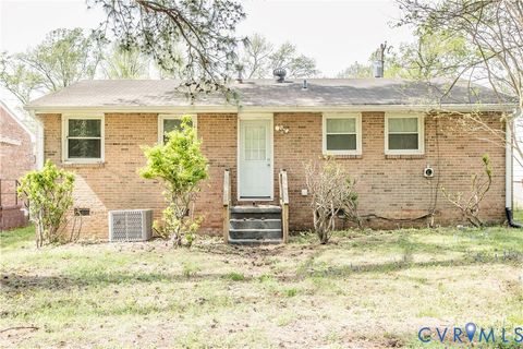 Tiny photo for 524 Windham Street, Petersburg, VA 23803 (MLS # 2607991)
