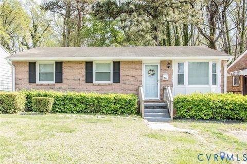 Photo of 524 Windham Street, Petersburg, VA 23803 (MLS # 2607991)