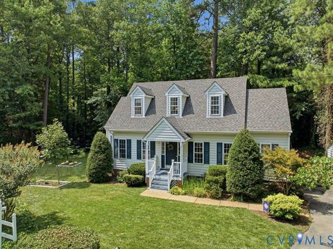 Photo of 30 Muirfield Green Lane, Chesterfield, VA 23112 (MLS # 2617039)