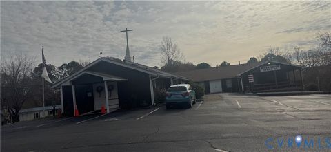 Tiny photo for 37 Hatchie Trail, Bracey, VA 23919 (MLS # 2531737)