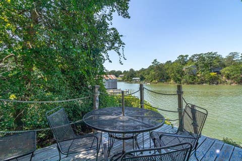 Tiny photo for 797 Plainview Road Rd, Topping, VA 23169 (MLS # 2620509)