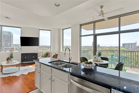 Photo of 1101 Haxall Point #U514, Richmond, VA 23219 (MLS # 2608021)