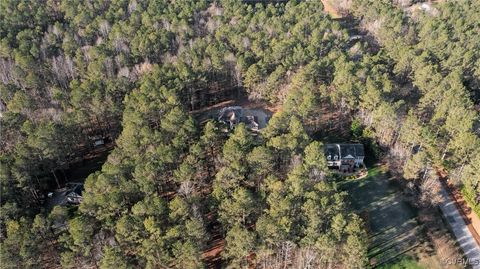 A home in Dinwiddie