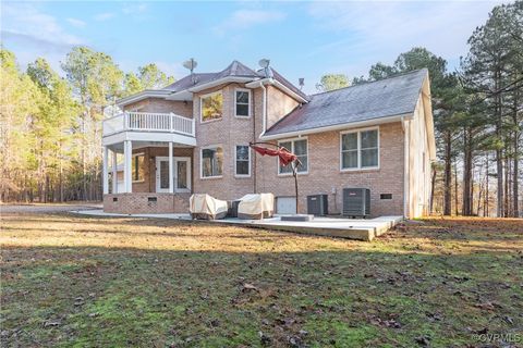 A home in Dinwiddie