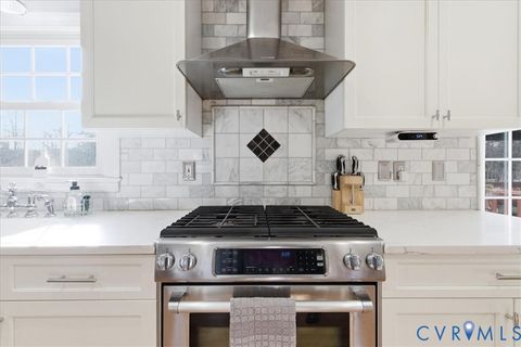 Tiny photo for 236 Comstock Drive, Colonial Heights, VA 23834 (MLS # 2605526)