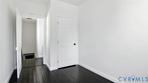 Tiny photo for 622 Grove Avenue, Petersburg, VA 23803 (MLS # 2530021)