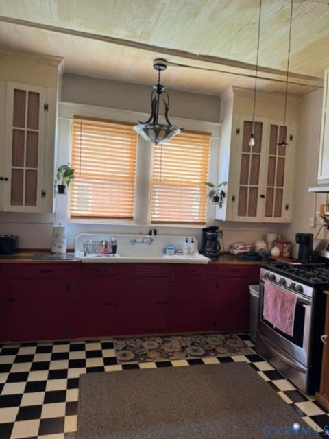 Tiny photo for 18194 S. Railroad Avenue, Boykins, VA 23827 (MLS # 2628286)