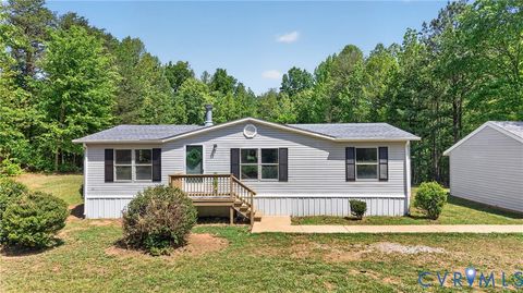 Tiny photo for 4055 Leigh Mountain Road, Green Bay, VA 23942 (MLS # 2611589)