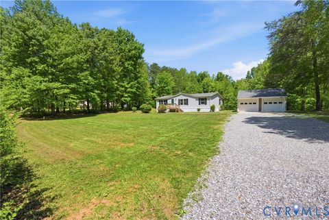 Tiny photo for 4055 Leigh Mountain Road, Green Bay, VA 23942 (MLS # 2611589)