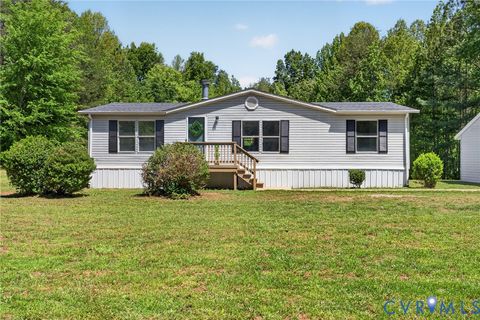 Photo of 4055 Leigh Mountain Road, Green Bay, VA 23942 (MLS # 2611589)