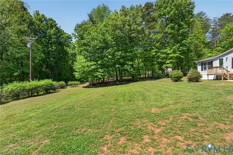 Tiny photo for 4055 Leigh Mountain Road, Green Bay, VA 23942 (MLS # 2611589)