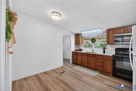 Tiny photo for 4055 Leigh Mountain Road, Green Bay, VA 23942 (MLS # 2611589)