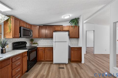 Tiny photo for 4055 Leigh Mountain Road, Green Bay, VA 23942 (MLS # 2611589)