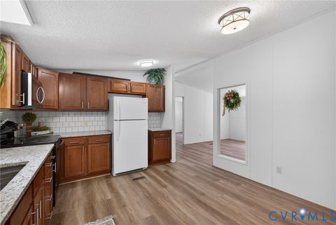 Tiny photo for 4055 Leigh Mountain Road, Green Bay, VA 23942 (MLS # 2611589)