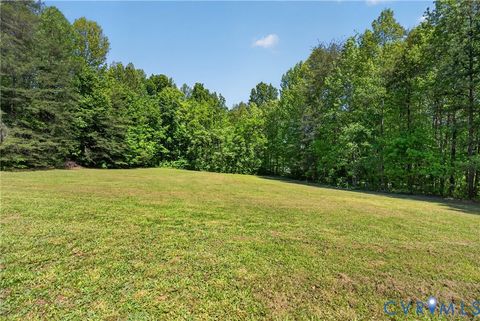 Tiny photo for 4055 Leigh Mountain Road, Green Bay, VA 23942 (MLS # 2611589)