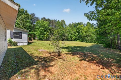 Tiny photo for 4055 Leigh Mountain Road, Green Bay, VA 23942 (MLS # 2611589)
