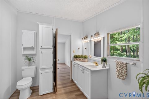 Tiny photo for 4055 Leigh Mountain Road, Green Bay, VA 23942 (MLS # 2611589)
