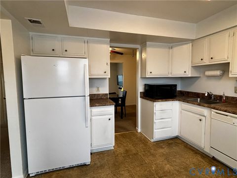 Tiny photo for 3860 Governors Way, Virginia Beach, VA 23452 (MLS # 2600448)