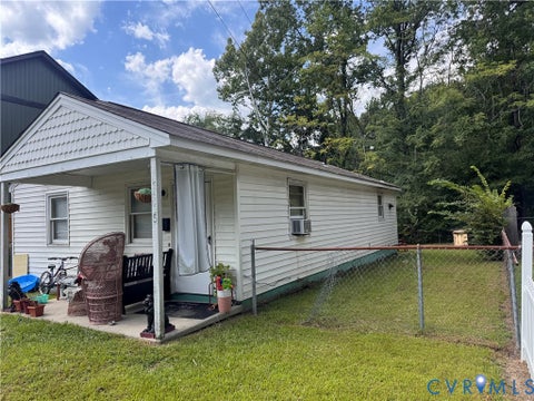 Tiny photo for 1115 6th Street, Petersburg, VA 23803 (MLS # 2625418)