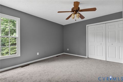 Tiny photo for 17200 Jolly Road, Disputanta, VA 23842 (MLS # 2612856)
