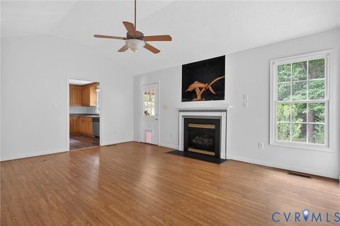 Tiny photo for 17200 Jolly Road, Disputanta, VA 23842 (MLS # 2612856)