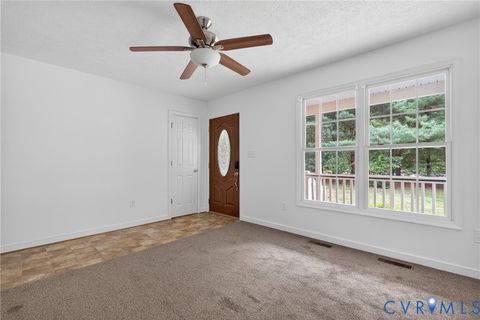 Tiny photo for 17200 Jolly Road, Disputanta, VA 23842 (MLS # 2612856)