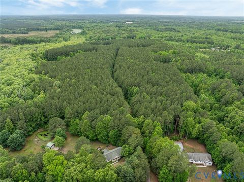 Tiny photo for 17200 Jolly Road, Disputanta, VA 23842 (MLS # 2612856)