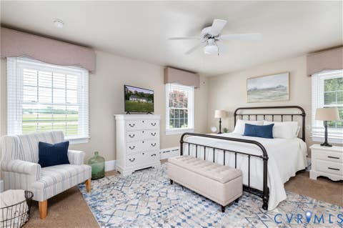 Tiny photo for 540 West Main Street, Wakefield, VA 23883 (MLS # 2616472)