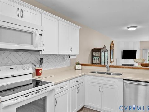 Tiny photo for 2828 Woodbridge Crossing Court, Midlothian, VA 23112 (MLS # 2608557)