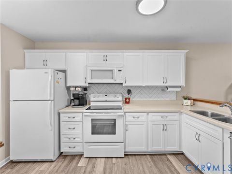 Tiny photo for 2828 Woodbridge Crossing Court, Midlothian, VA 23112 (MLS # 2608557)