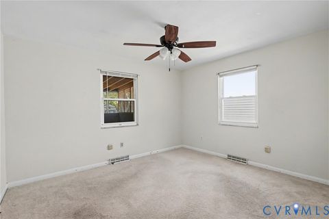 Tiny photo for 407 Henry Street, Suffolk, VA 23434 (MLS # 2609416)