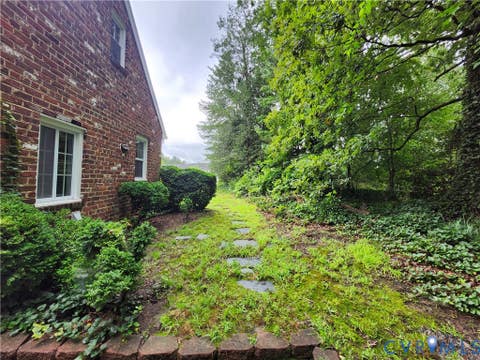 Tiny photo for 6706 Jahnke Road, Richmond, VA 23225 (MLS # 2621620)