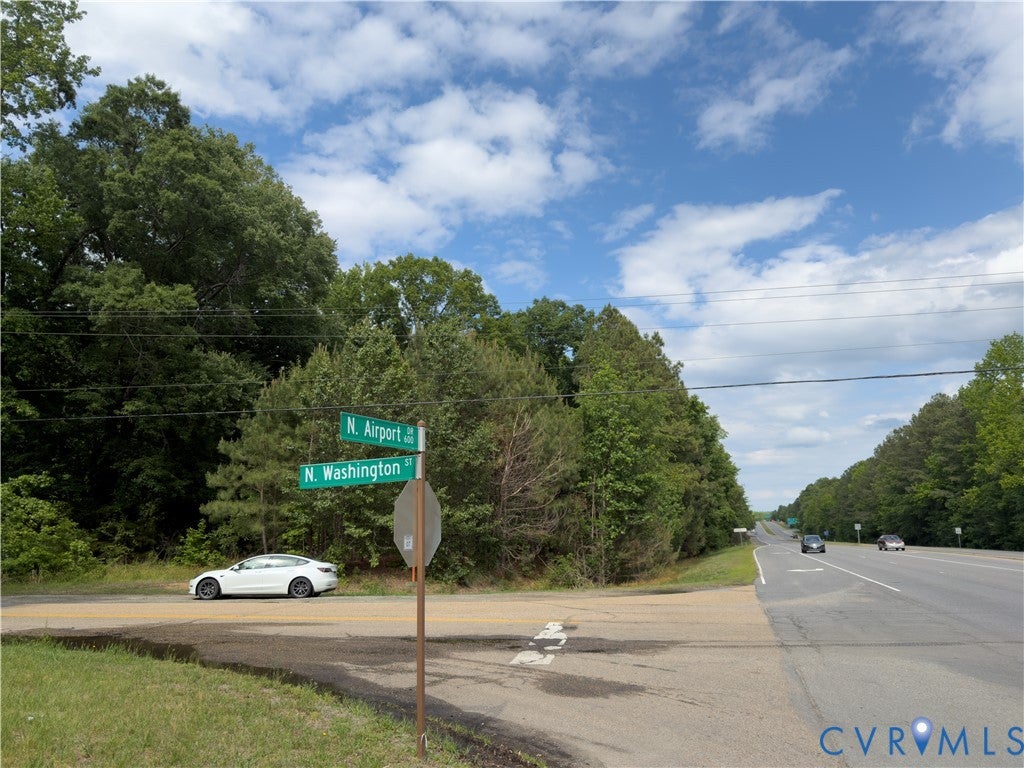 610 N Airport Drive