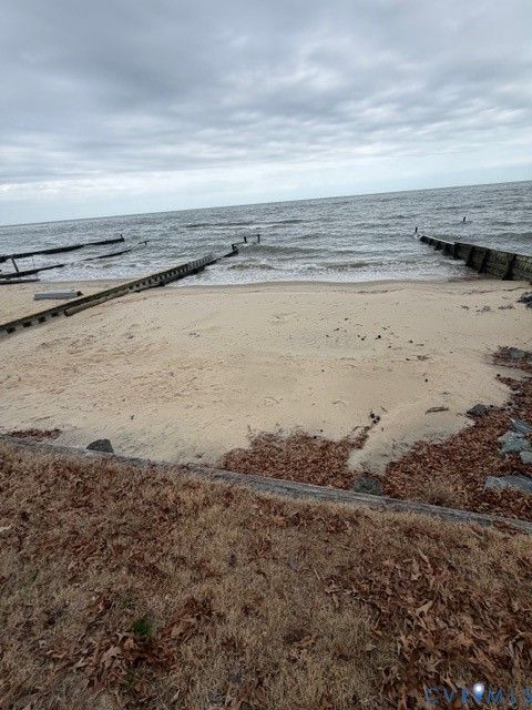 Tiny photo for TBD Washington Street, Reedville, VA 22539 (MLS # 2606741)