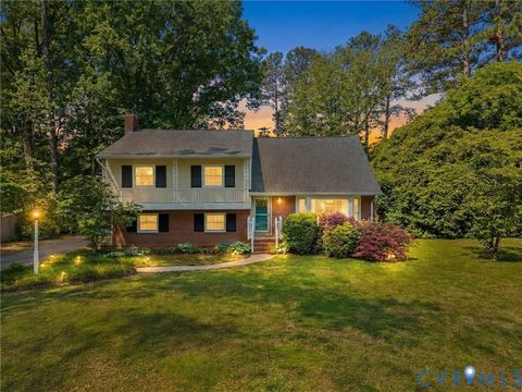 Photo of 2340 Dolfield Drive, Chesterfield, VA 23235 (MLS # 2611769)