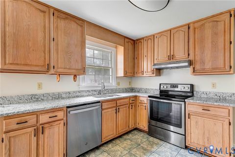 Tiny photo for 9160 Graff Court, Mechanicsville, VA 23116 (MLS # 2617290)