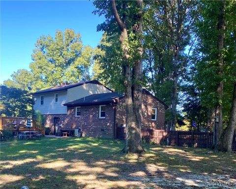 A home in Amelia Courthouse