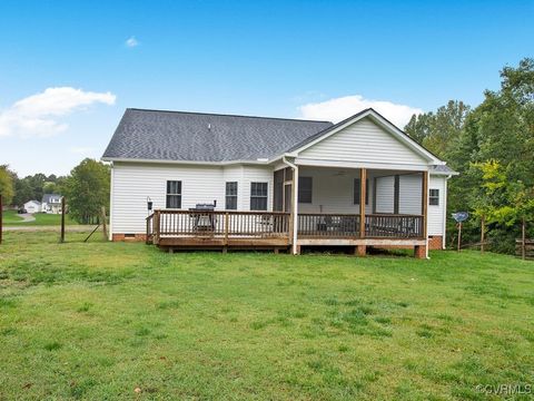 A home in Bumpass