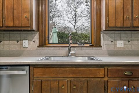 Tiny photo for 504 Meadowfield Road, Yorktown, VA 23692 (MLS # 2605248)